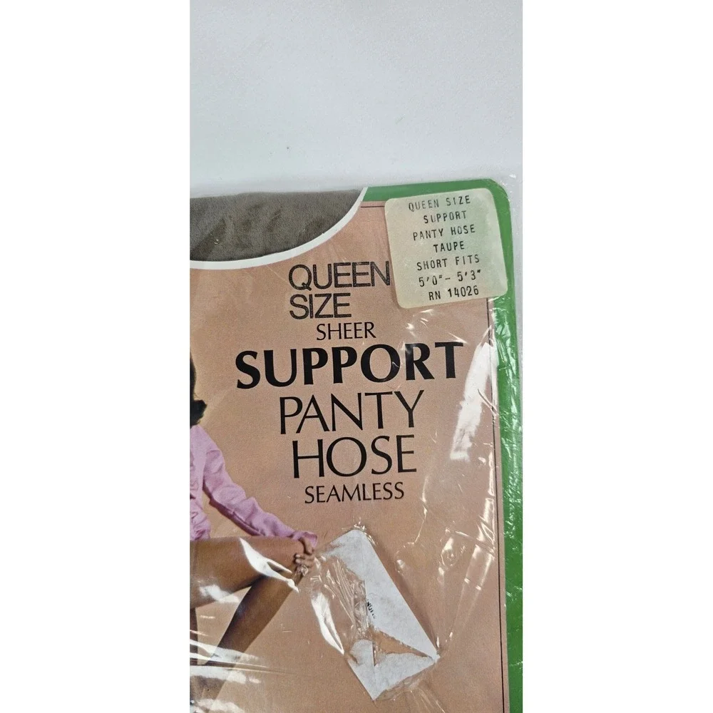 Vintage NOS 70s Pantyhose Queen Size Taupe‎ Sealed Package Retro Hosiery USA